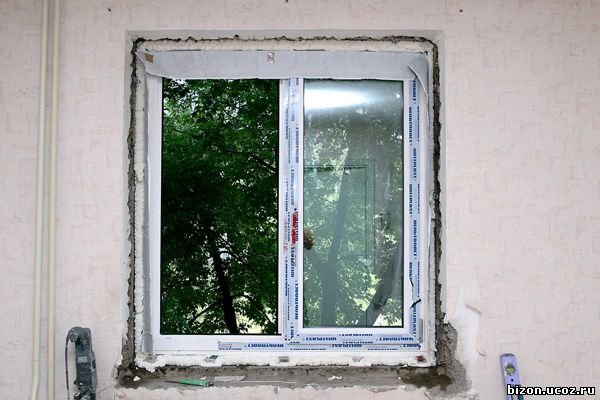 Запененое окно
